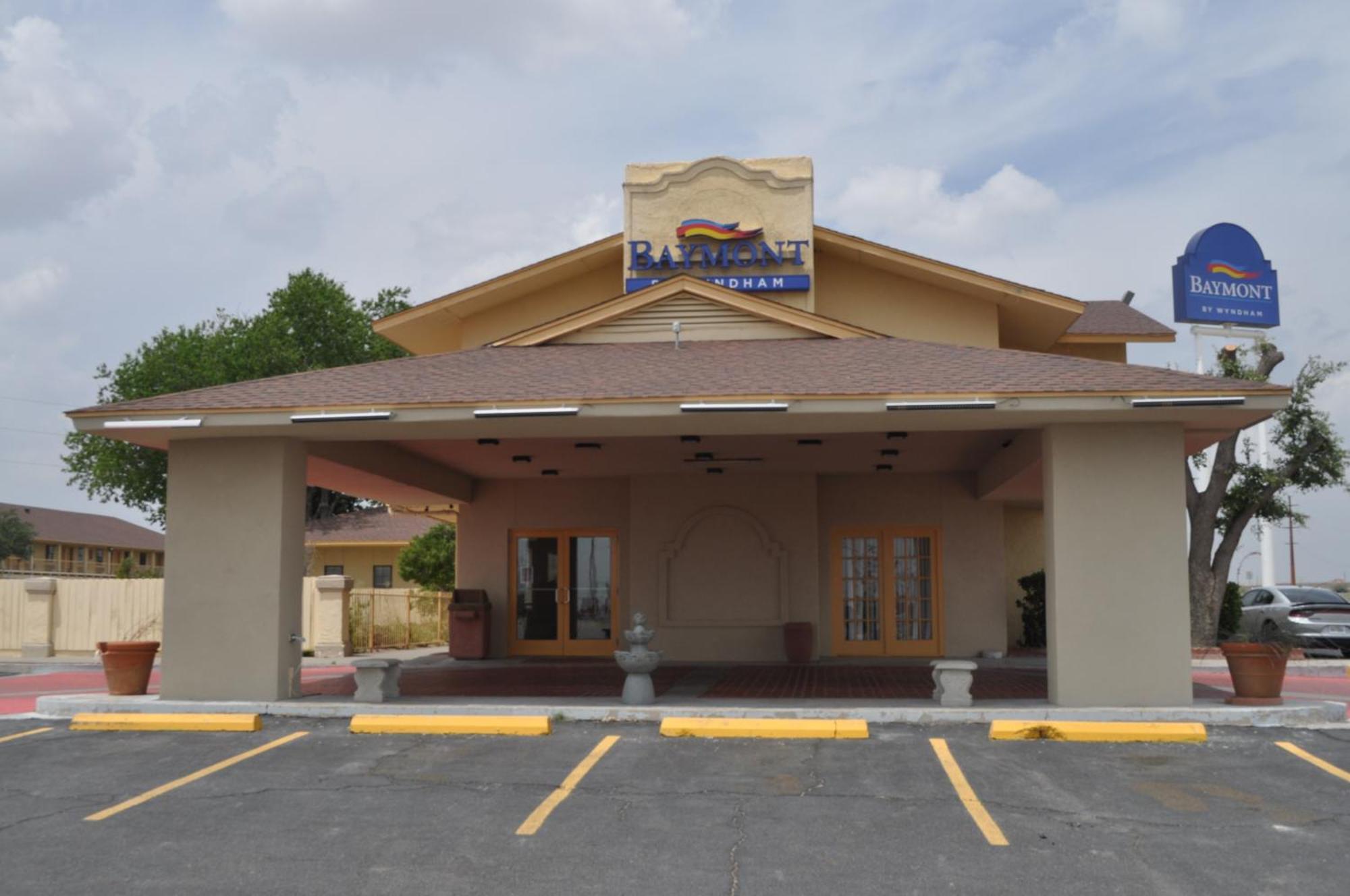 Baymont By Wyndham Hotel Fort Stockton Exterior photo