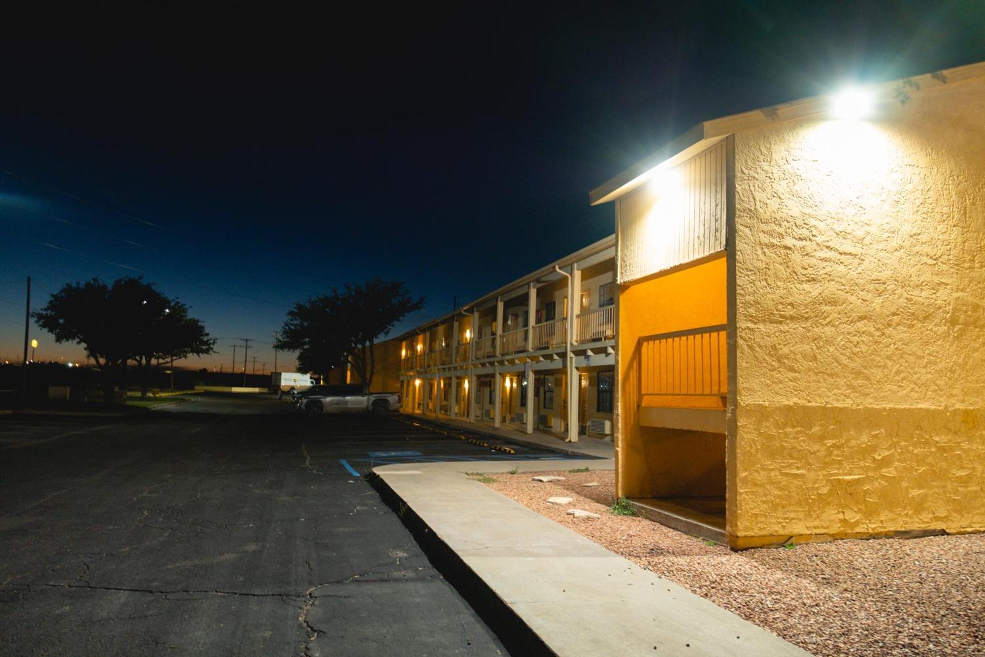 Baymont By Wyndham Hotel Fort Stockton Exterior photo